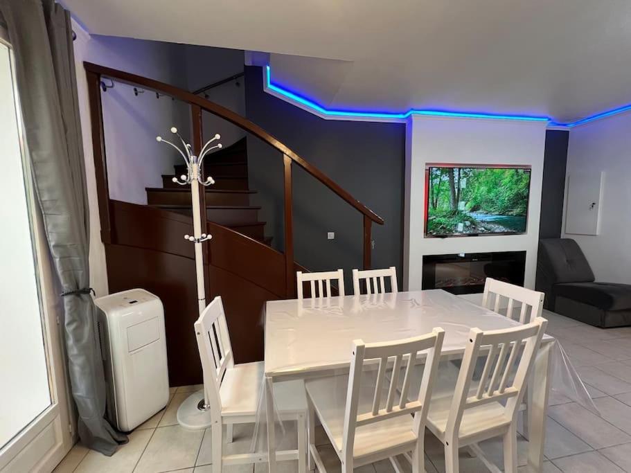 Kings Villa Near Disneyland Reserved Only For Family With Kids Saint-Germain-sur-Morin المظهر الخارجي الصورة