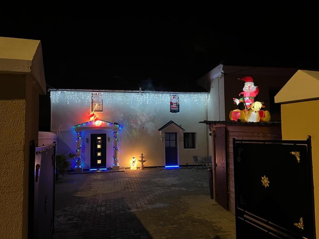Kings Villa Near Disneyland Reserved Only For Family With Kids Saint-Germain-sur-Morin المظهر الخارجي الصورة